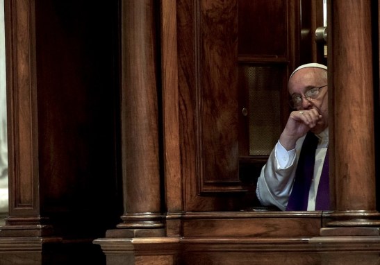 pope-francis-confessional-1000x700
